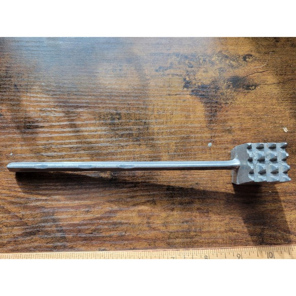 Aluminum 8" Meat Tenderizer - Fine & Coarse Pounder Mallet - Taiwan - Picture 4 of 7